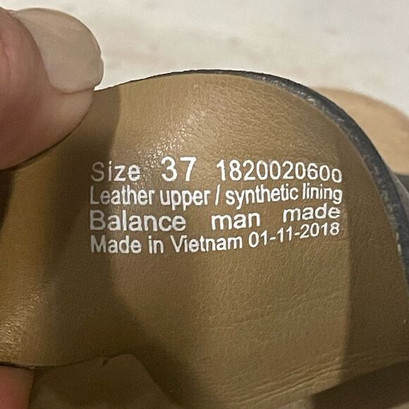 Dansko Shoes  - Picture 3 of 6